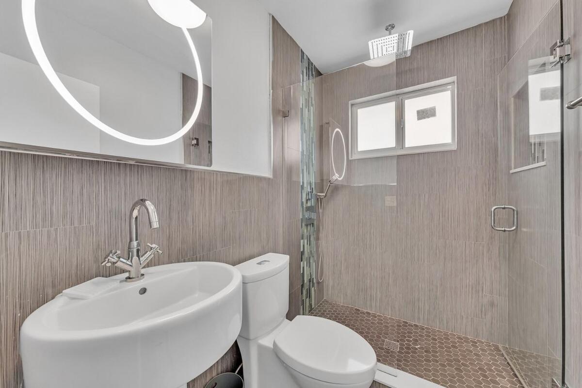 3bed Modern Family Friendly Heated Pool *