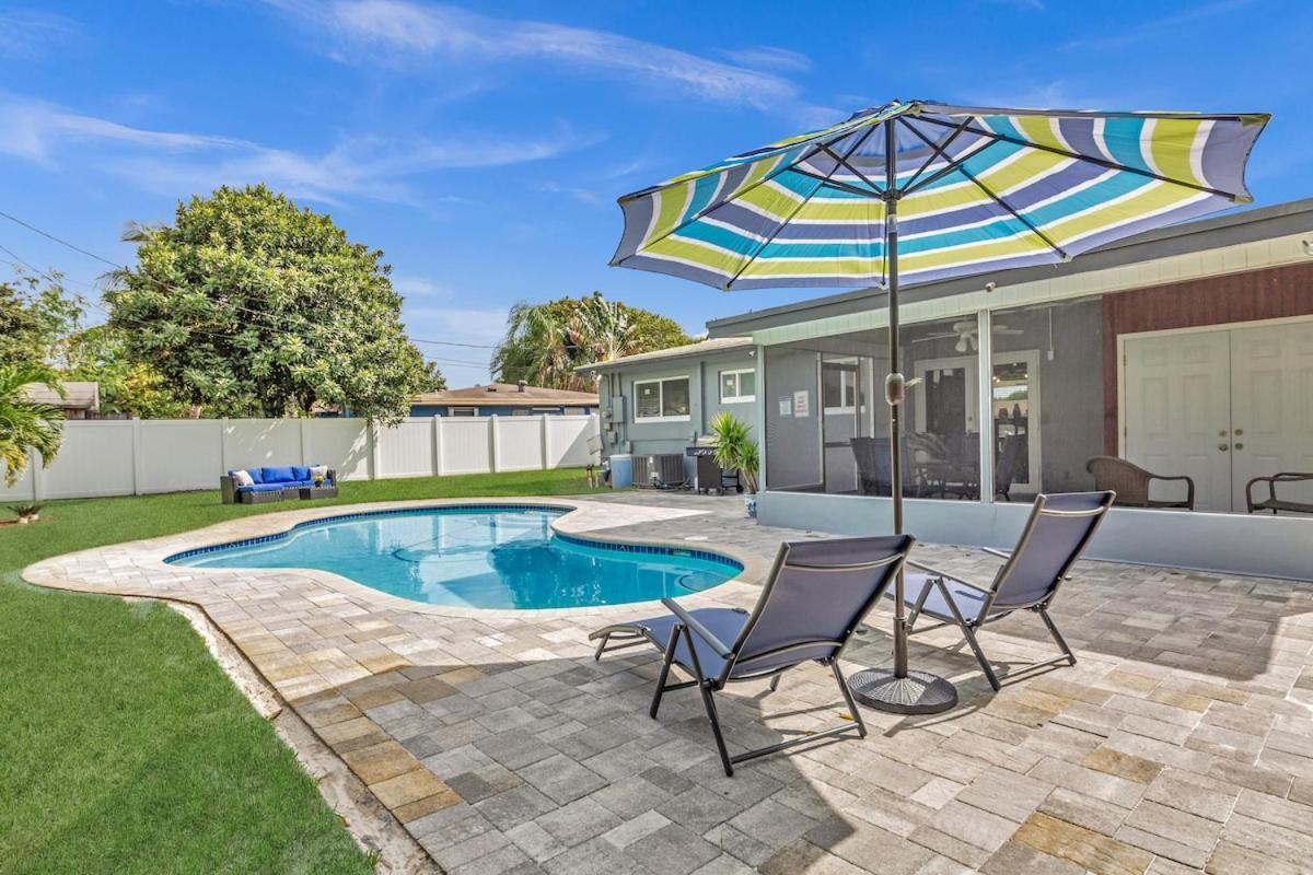 Holiday home 3bed Modern Family Friendly Heated Pool Fort Lauderdale